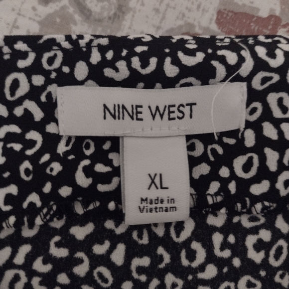 Spaghetti strap top - Picture 2 of 2